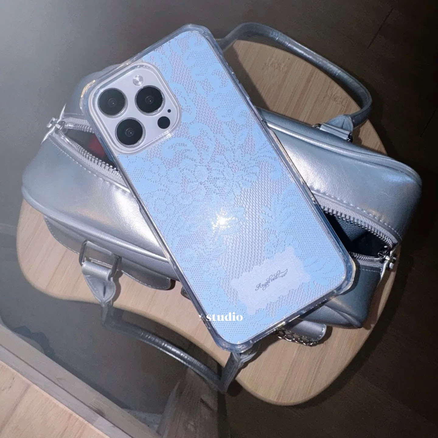 جراب هاتف كوري شفاف بتصميم دان - مراجعة Phone Cases Girls وسعره