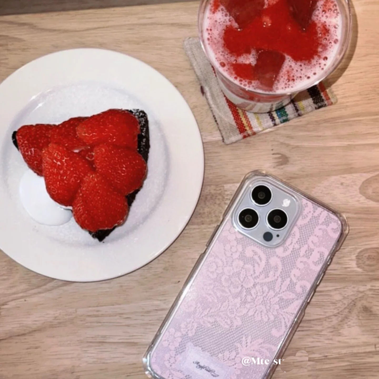 جراب هاتف كوري شفاف بتصميم دان - مراجعة Phone Cases Girls وسعره