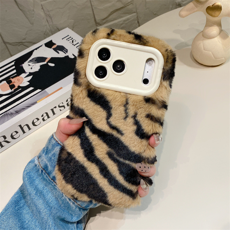غطاء هاتف فاخر بنمط حمار وحشي  - مراجعة Phone Cases Apple وسعره