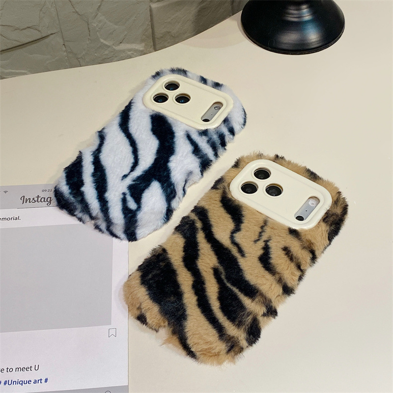 غطاء هاتف فاخر بنمط حمار وحشي  - مراجعة Phone Cases Apple وسعره