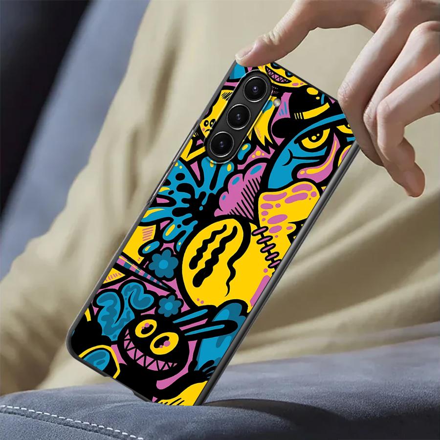حافظة بتصميم جرافيتي كرتونية ل - مراجعة Phone Cases Z Fold 6 وسعره